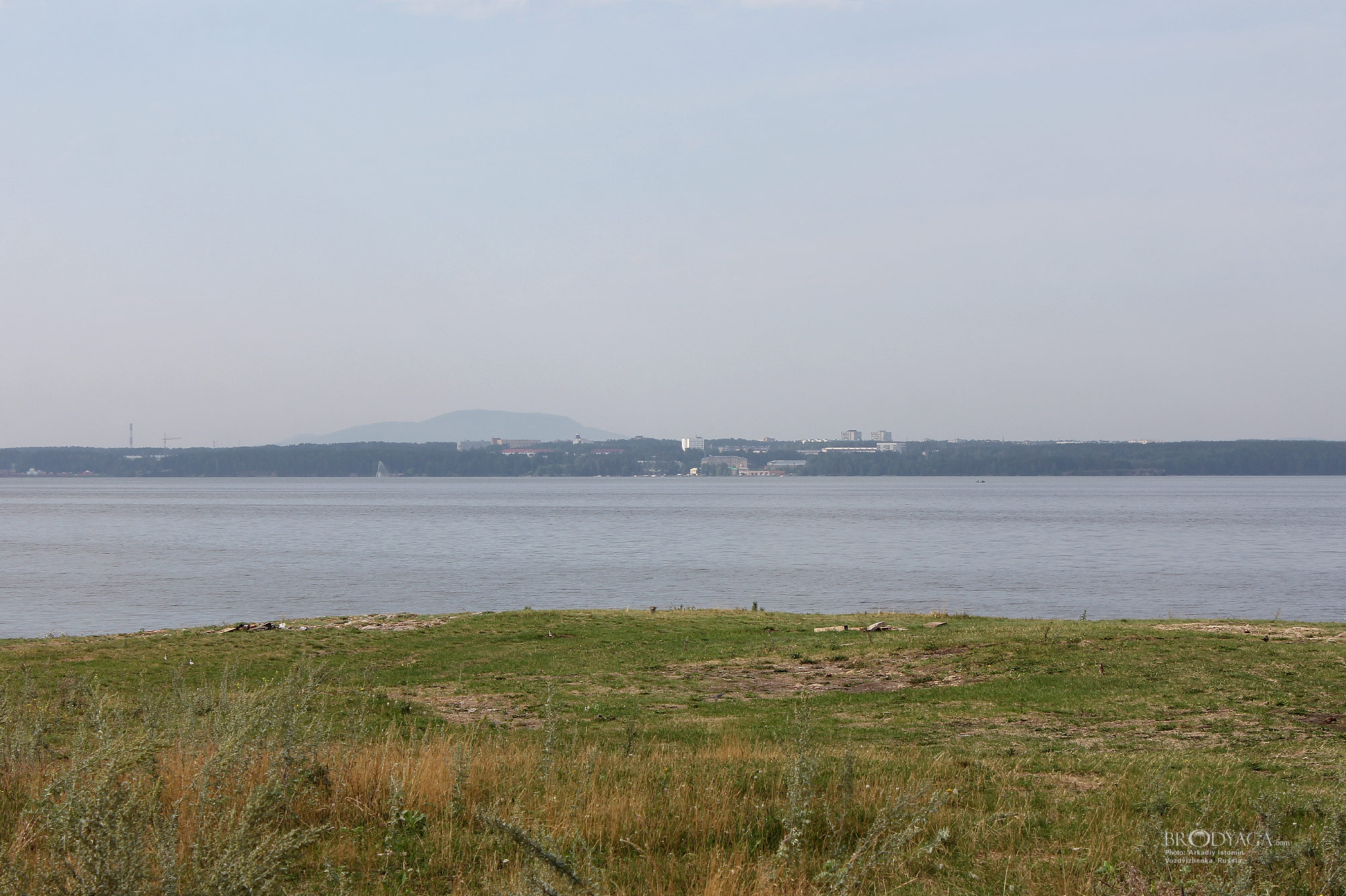 Snezhinsk, lake Sinara, view from Vozdvizhenka (вид на Снежинск и озеро Синара, Воздвиженка)